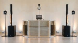 Installation DJ professionnelle complète pour mariage à Toulouse : système line array LD Systems, régie Traktor Kontrol S4 MK3, éclairage et boule à facettes